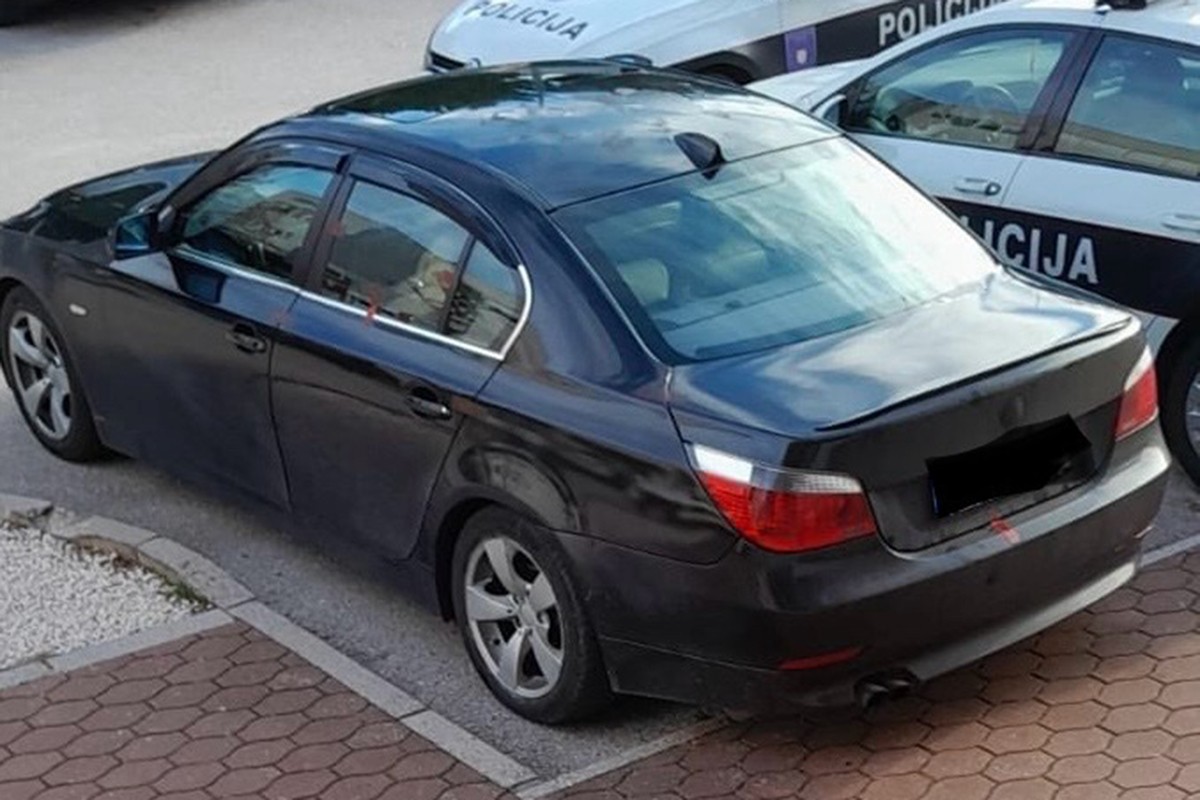 U novčaniku u autu krio šest paketića kokaina (FOTO)