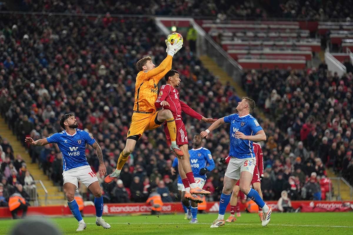 Liverpul opet blijed, Čelsi poklekao na "Elan Roudu"
