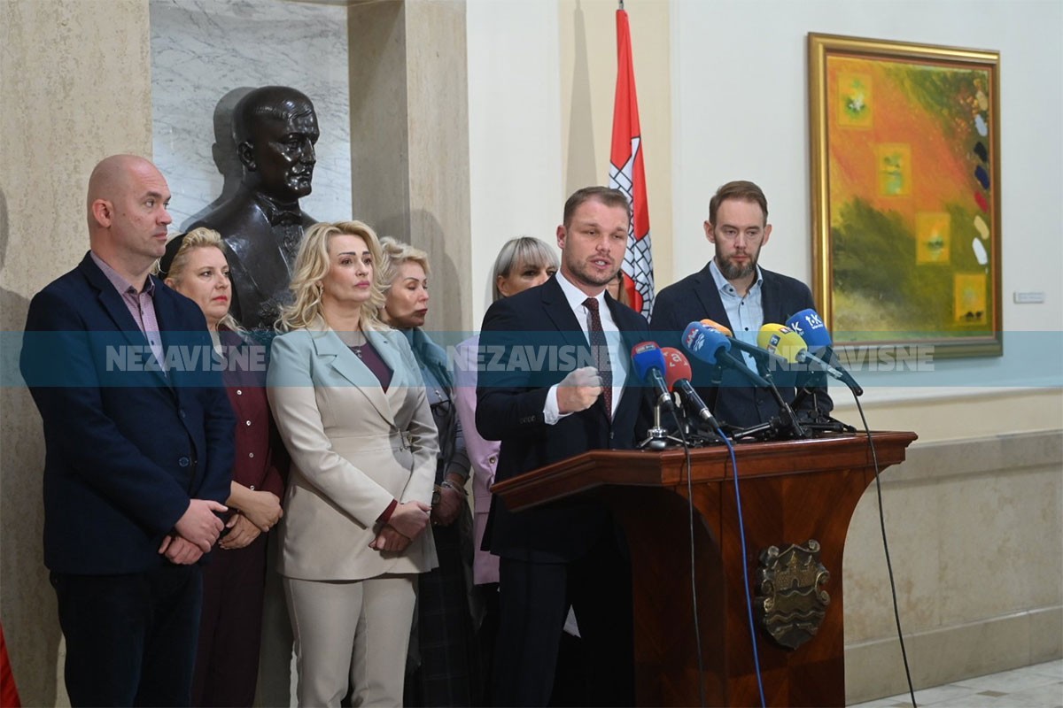 Stanivuković: Vlada Republike Srpske uzima Banjaluci izdavanje građevinskih dozvola (VIDEO)