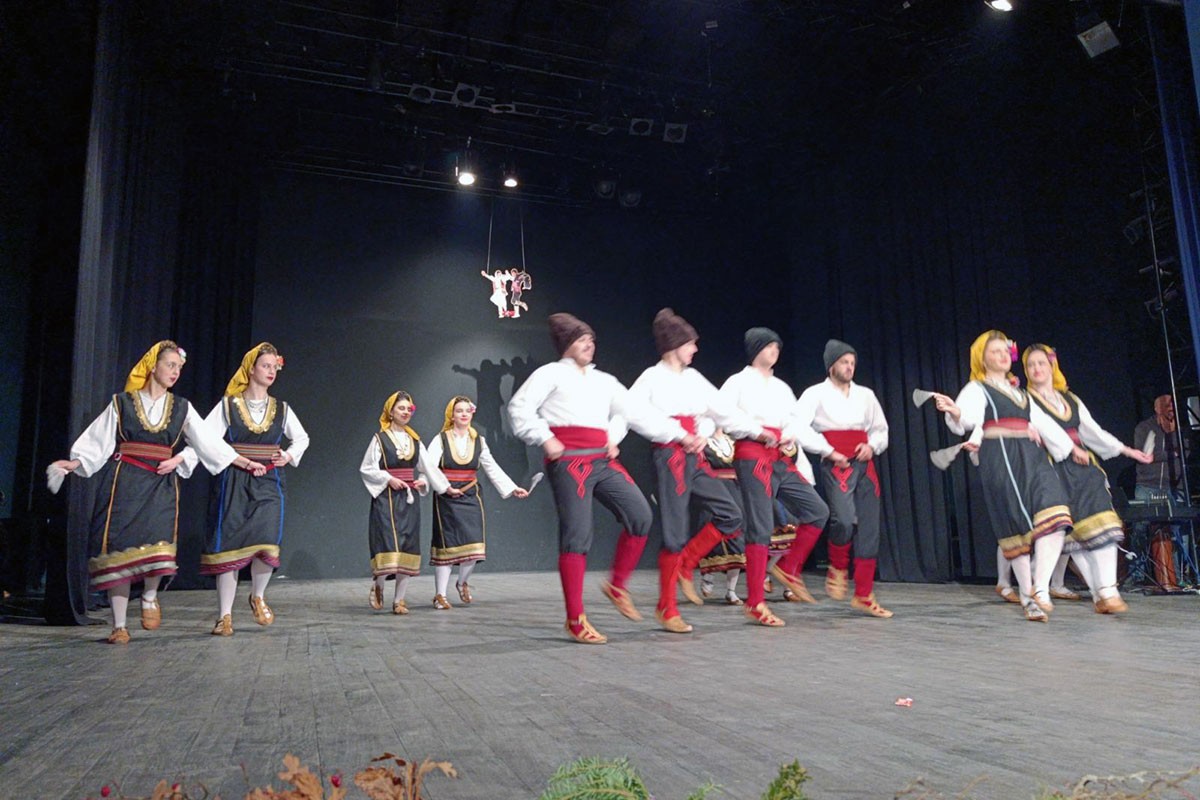 Mrkonjić Grad i Šipovo predstavili se na smotri folklora u Drvaru
