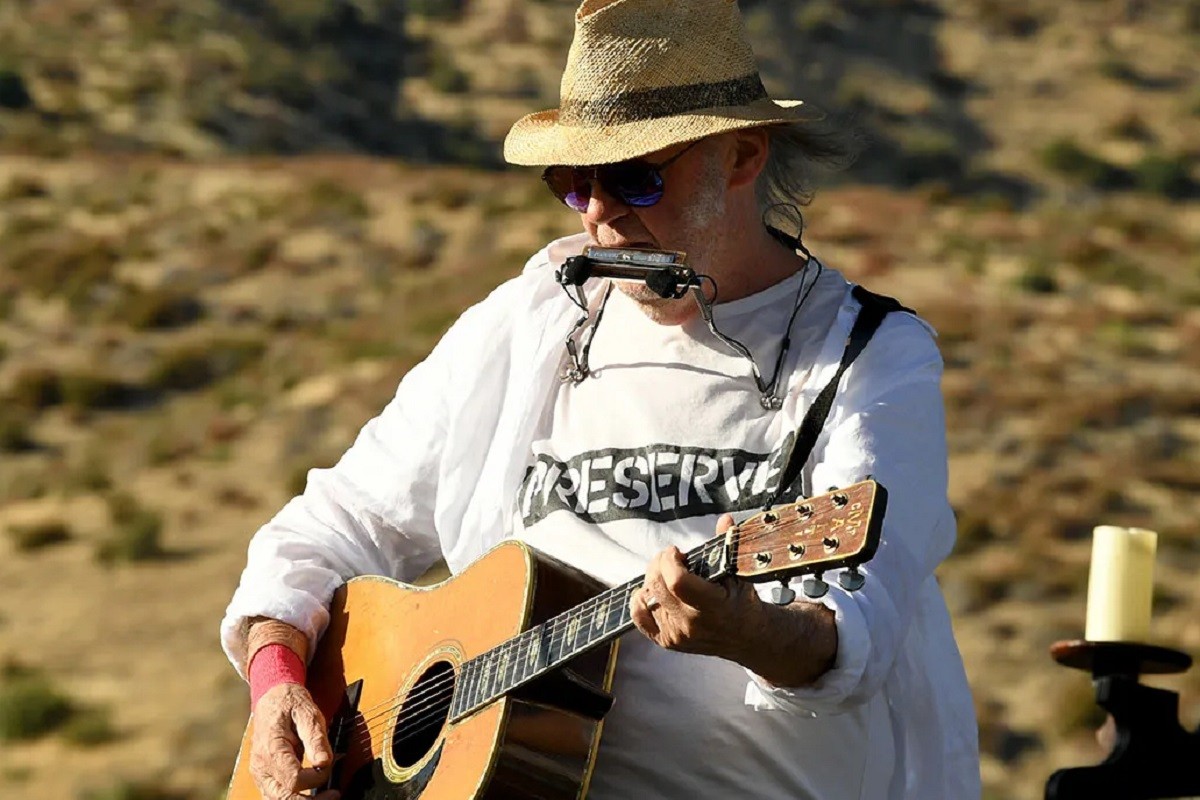 Neil Young ide na evropsku "Love Earth Tour" 2026.
