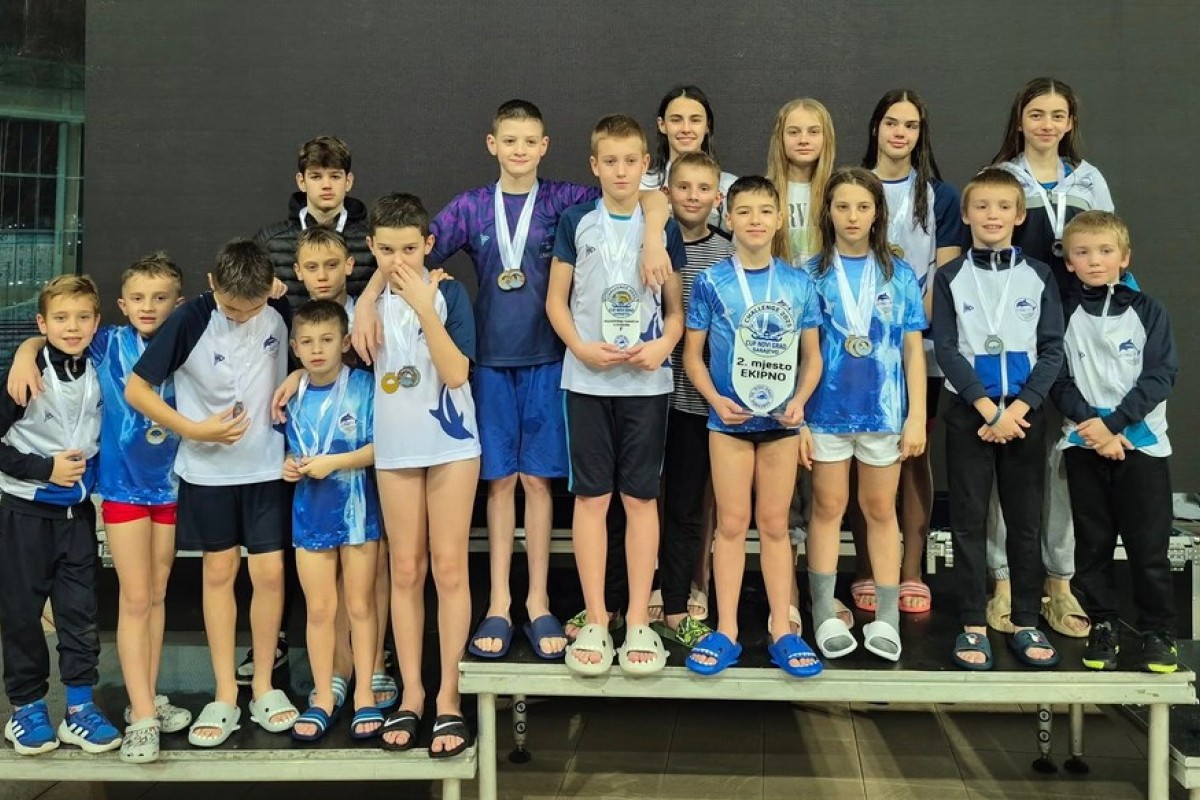 Plivačima Flipera 52 medalje i drugi ekipni pehar u sezoni