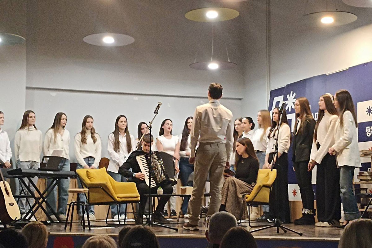 Učenici Medicinske škole Banjaluka u humanitarnoj misiji