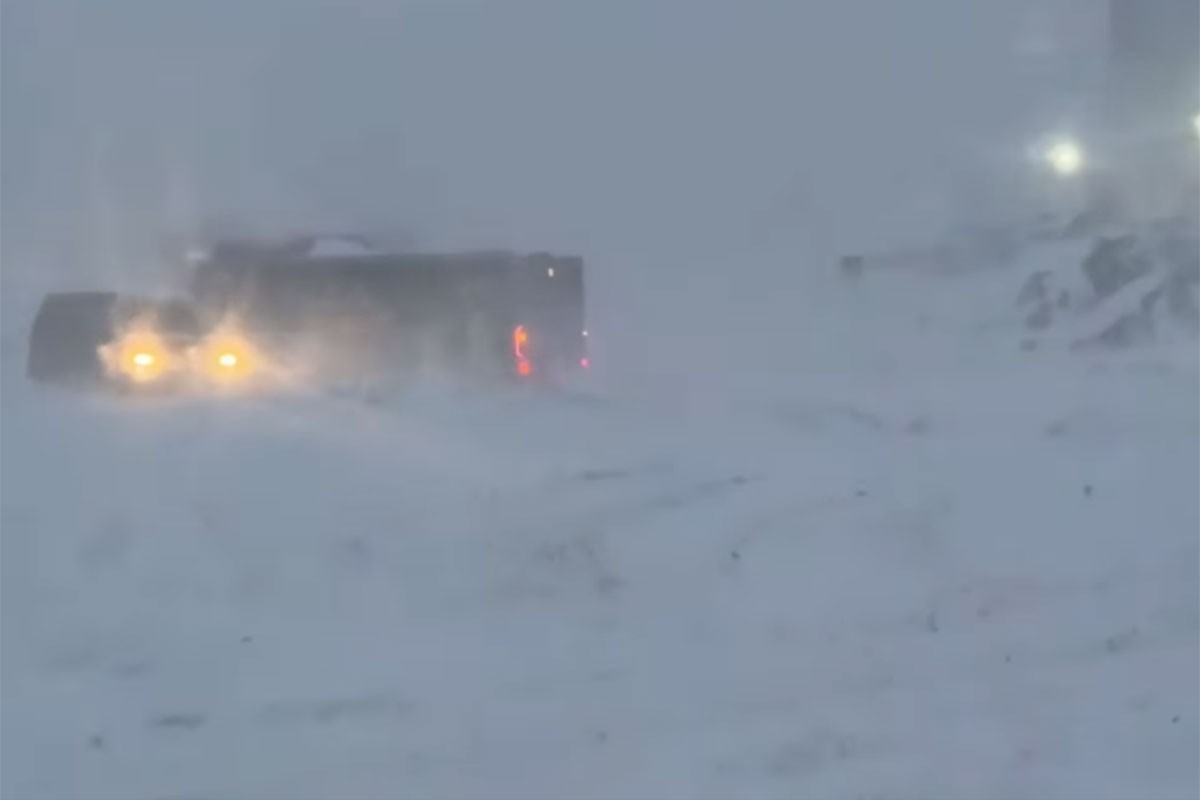 Nakon snježne oluje sa auto-puta u Rusiji evakuisano skoro 150 ljudi