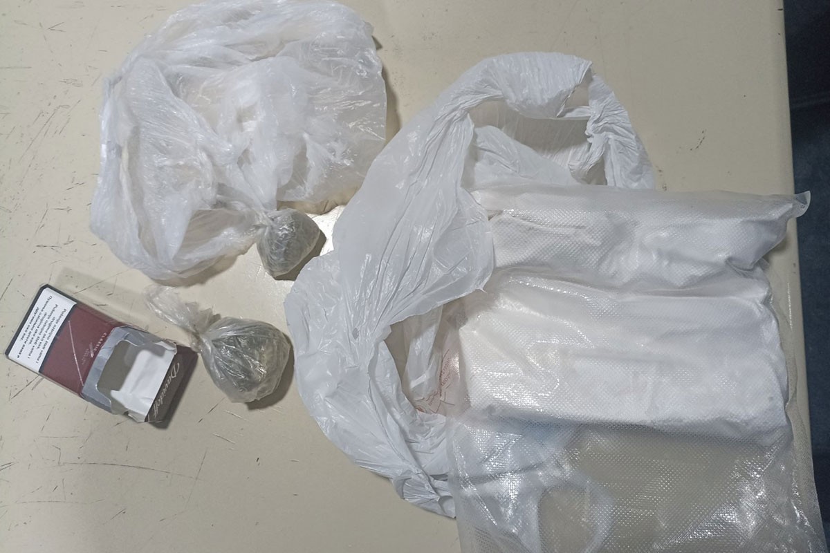 Akcija "Kristal": U autu krio više od kilogram droge