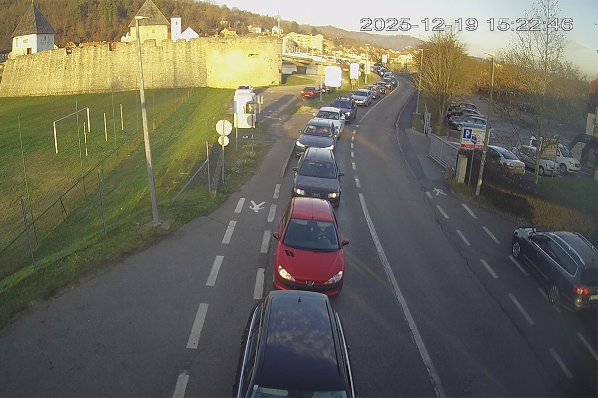 Gužve na tri granična prelaza na ulazu u BiH