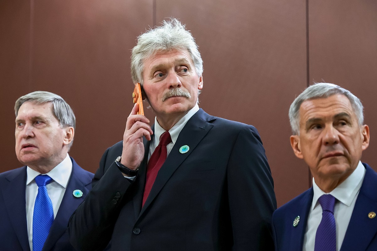 Peskov: Moguć dijalog Putina i Makrona, ali bez držanja lekcija