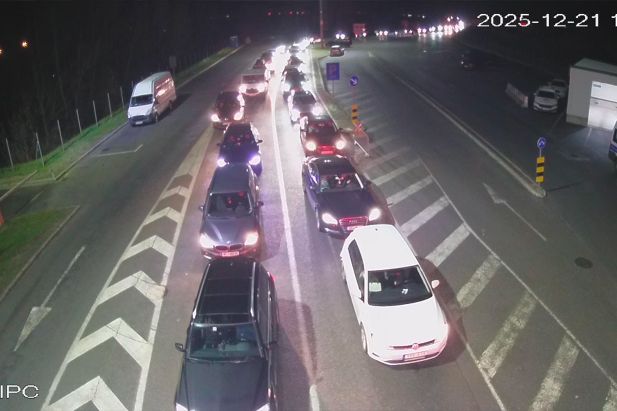 Ogromne gužve na graničnim prelazima, evo gdje se čeka najduže