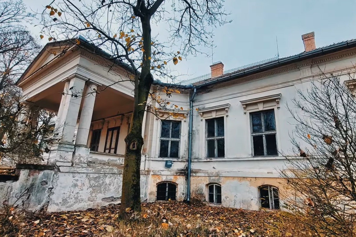 Prodat dvorac Dunđerskih