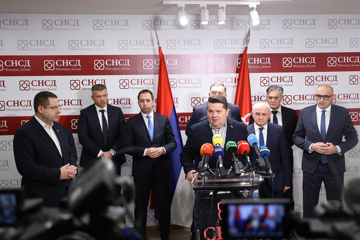 Vladajuća koalicija: Razbićemo ih u paramparčad