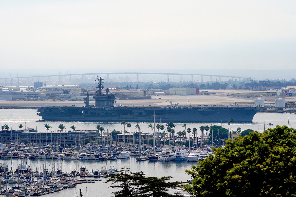USS Nimitz pred povlačenjem: Kako izgleda kraj najstarijeg američkog nosača aviona?