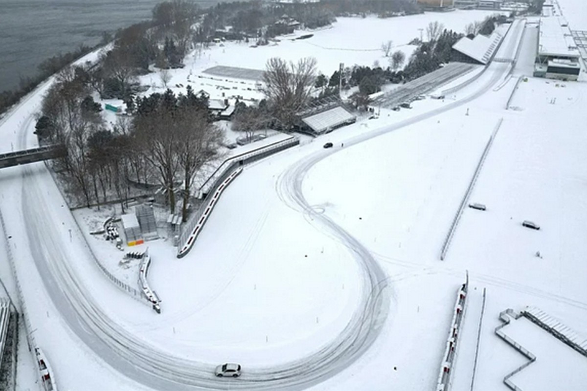 Snijeg prekrio jednu od najpoznatijih staza Formule 1