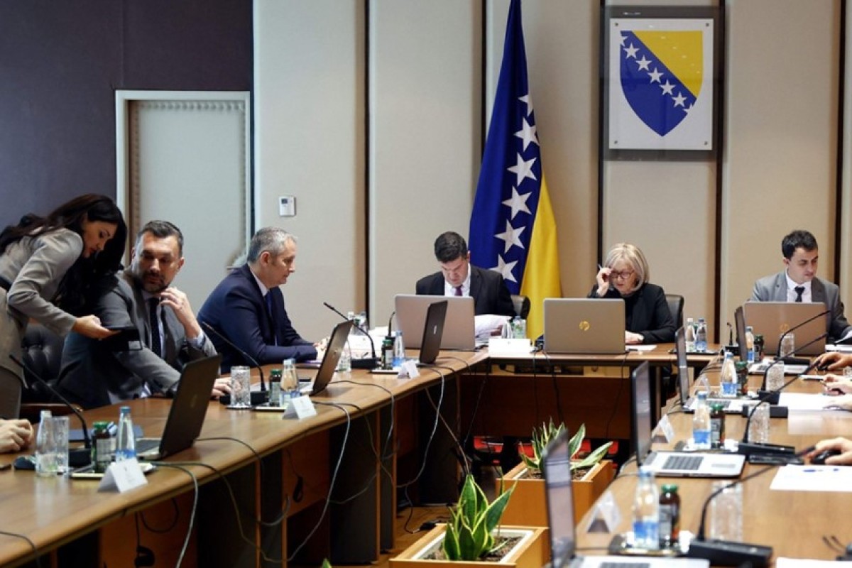 Kompanije strepe, vlast ključne odluke donosi u zadnji čas