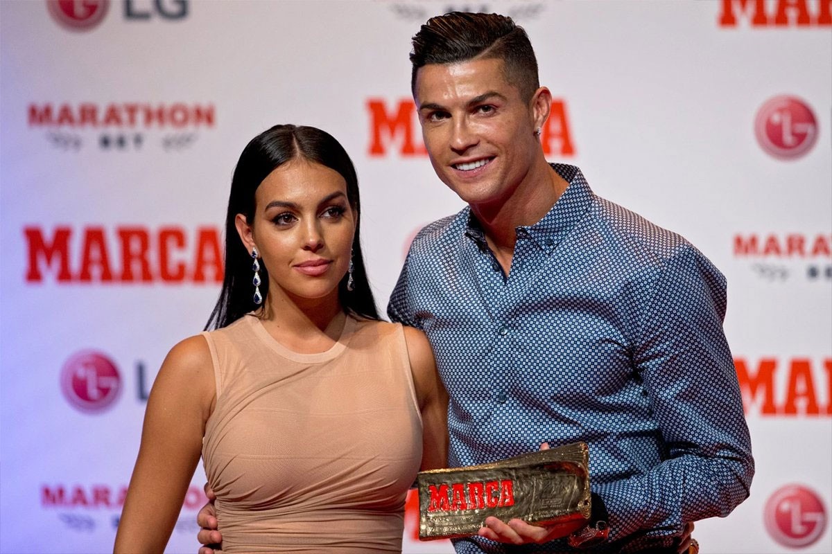 Georgina Rodrigez ponovo na stubu srama zbog stajlinga: "Spremna za estradu" (FOTO)
