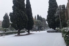 U Podgorici pada snijeg