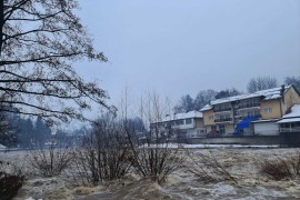 Stanovnici Foče mogu odahnuti: Hidroelektrana na Pivi gasi agregate