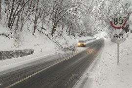 Snijeg stvara probleme: Kakvo je stanje na putevima u RS?