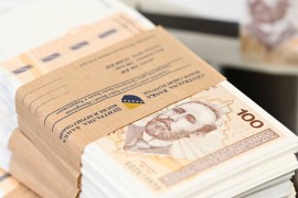 Minić direktorima javnih preduzeća povećao plate za 500 KM