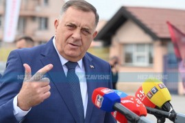 Dodik: Urgentno riješiti pitanje trase auto-puta