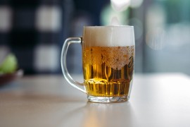 Optužnica za kafansku tuču: "Dobio" šaku pa kriglu u glavu