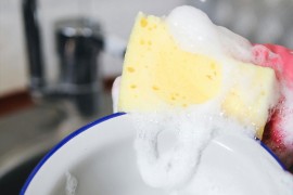 Nikad ne bacajte stari sunđer: Kad vidite šta sve može, čuvaćete ...