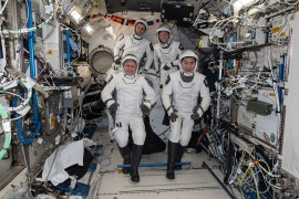 SpejsEks kapsula s bolesnim astronautom bezbjedno sletjela kod ...