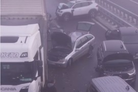 Detalji sudara na auto-putu u Srbiji: Učestvovalo devet auta i kamion ...