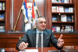 Minić razgovara sa predstavnicima političkih partija, popodne kolegijum NSRS