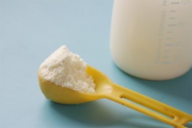 Francuski Lactalis povlači šest serija mlijeka za bebe zbog prisustva ...
