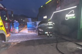 Požar na automobilu: Reno izgorio u Banjaluci (FOTO)