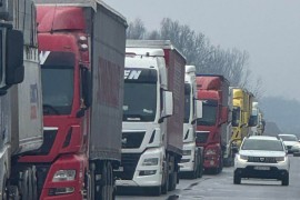 Protesti prevoznika se nastavljaju: Vozačima prijeti zabrana ulaska u ...