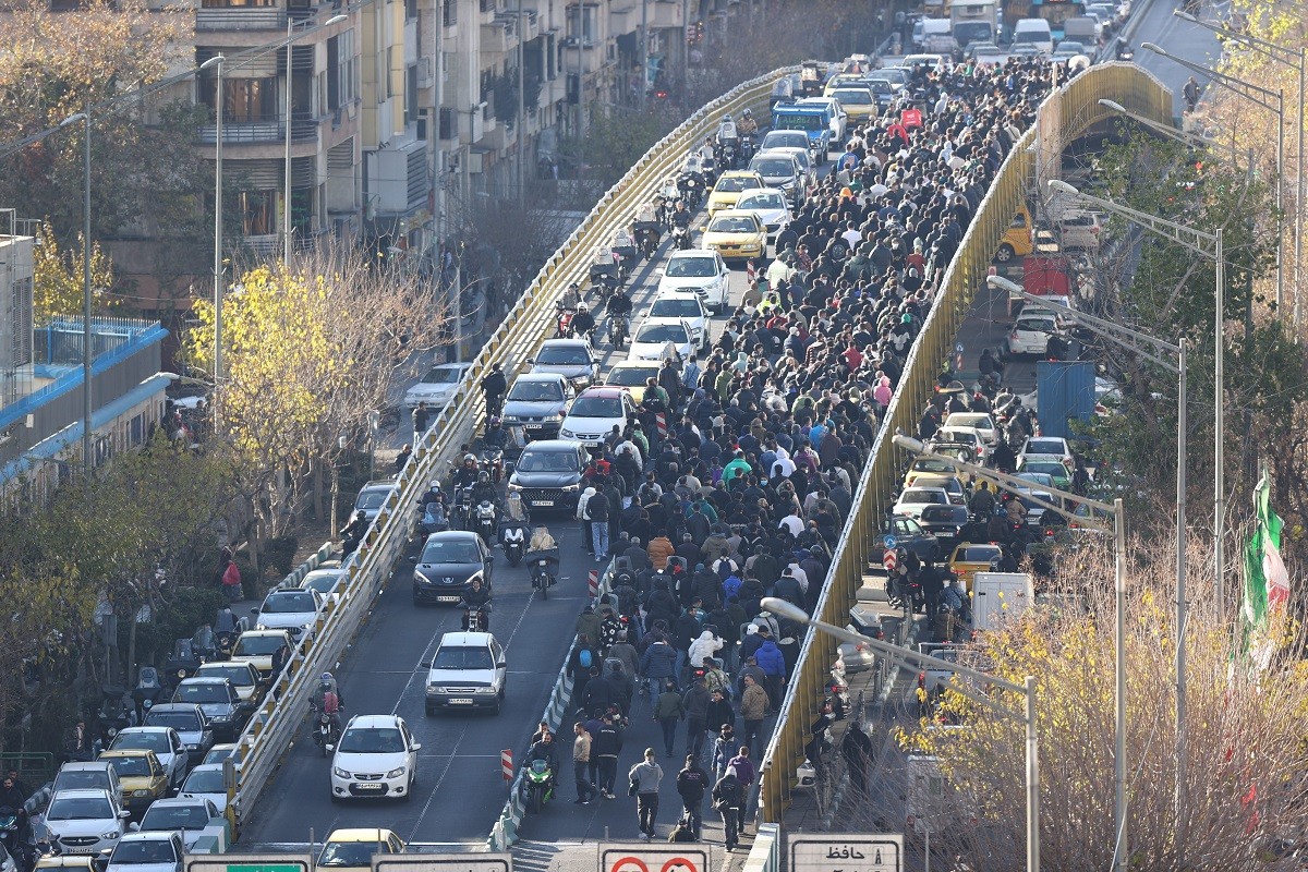 Haos u Iranu: Protesti se šire, sve više mrtvih (VIDEO)