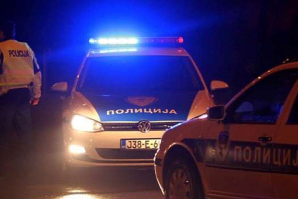 Teška nesreća u Derventi: Jedna osoba poginula, druga hitno prebačena na UKC