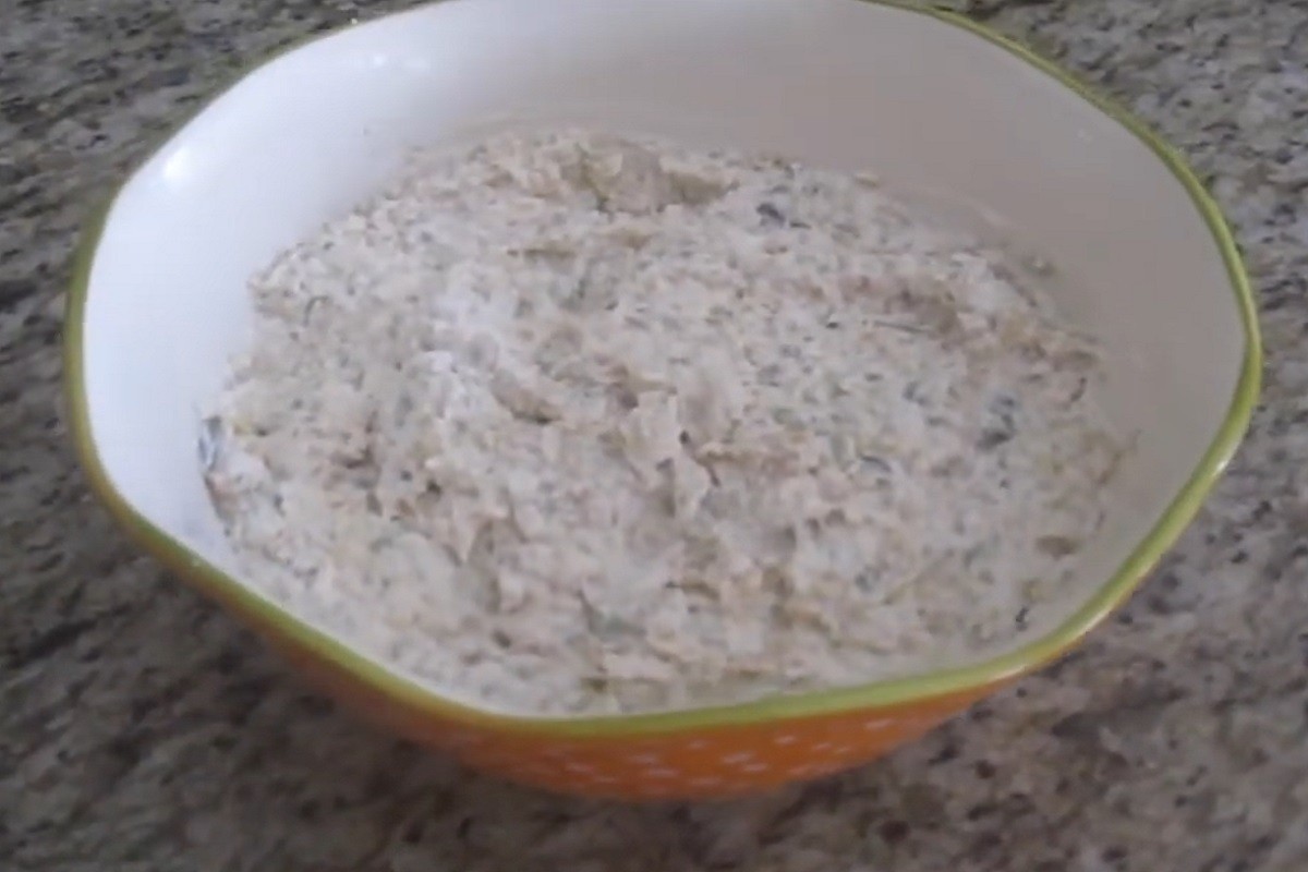 Posna kikiriki salata