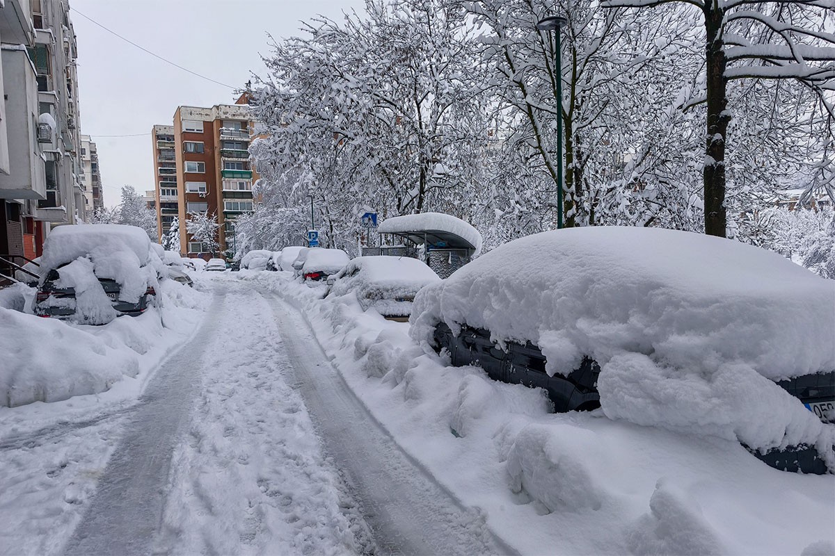 Par iz Sarajeva nasmijao region: "Kako spustiti trudnicu niz brdo" (VIDEO)