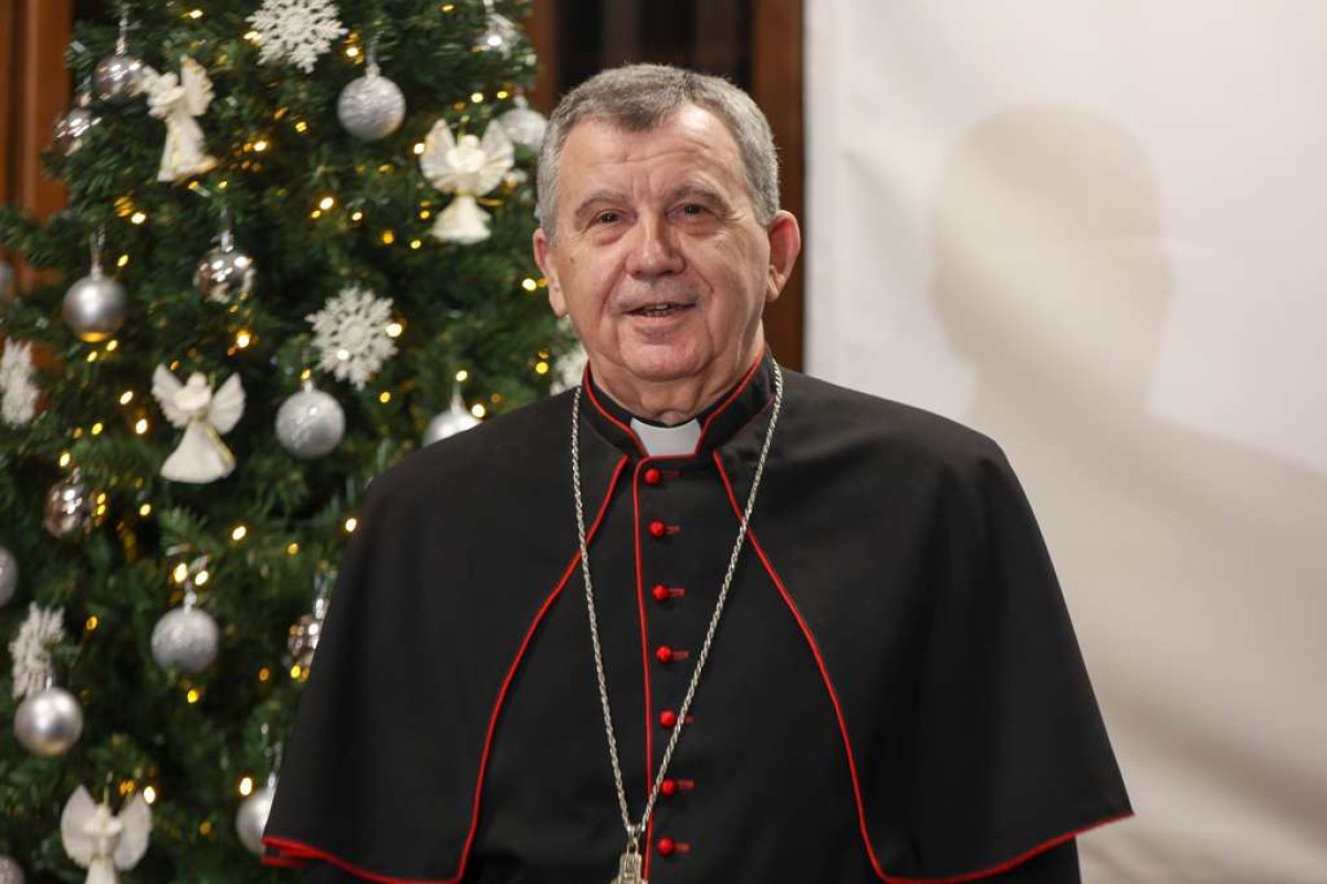 Nadbiskup Vukšić uputio božićne čestitke