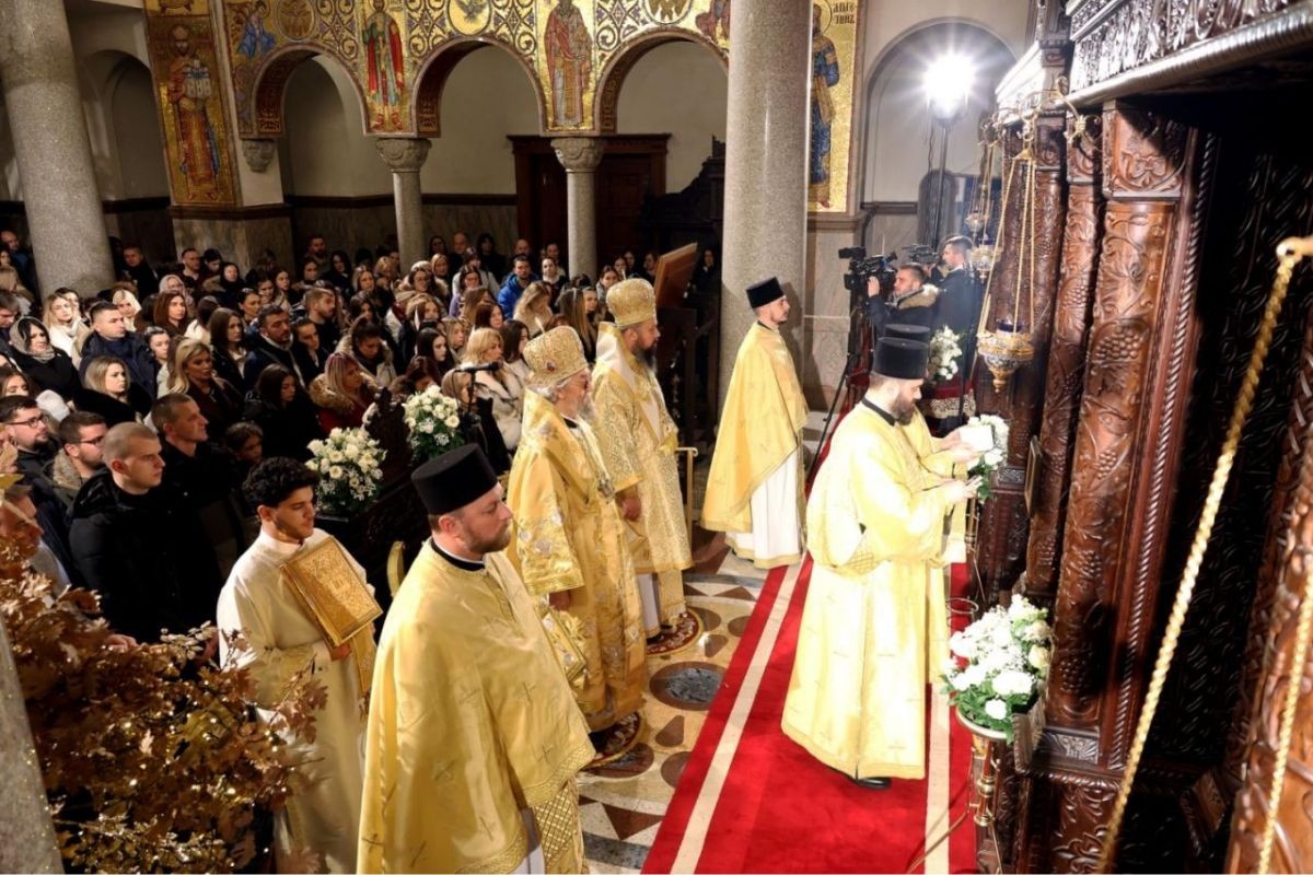 U svim pravoslavnim hramovima služena Božićna liturgija