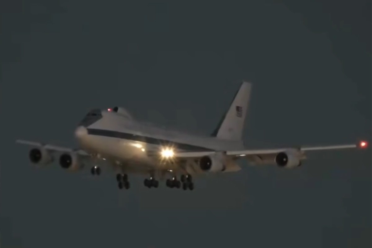 Iznad Los Anđelesa snimljen "avion sudnjeg dana" (VIDEO)
