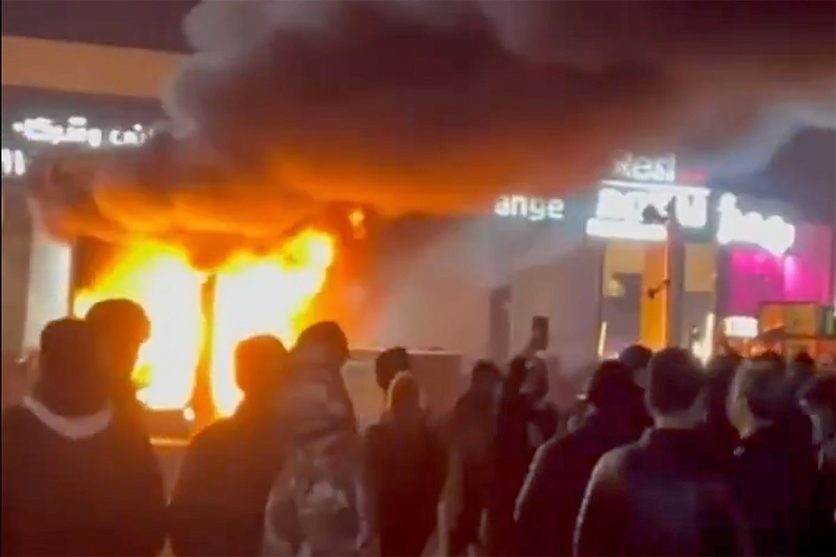 Iranski tužilac prijeti: Svi demonstranti biće optuženi kao neprijatelji Boga