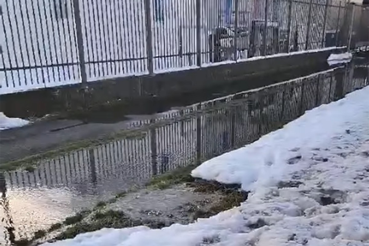 Pukla cijev: Ulica u Banjaluci pod vodom (VIDEO)