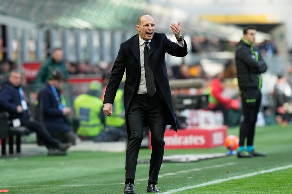 Masimilijano  Alegri nosio plamen u Borgomaneru