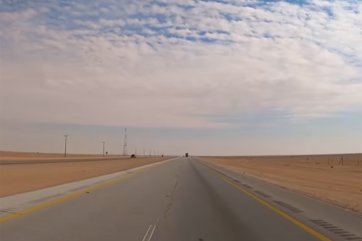 Najdosadniji put na svijetu: 256 kilometara kroz pustinju bez ijedne krivine (VIDEO)