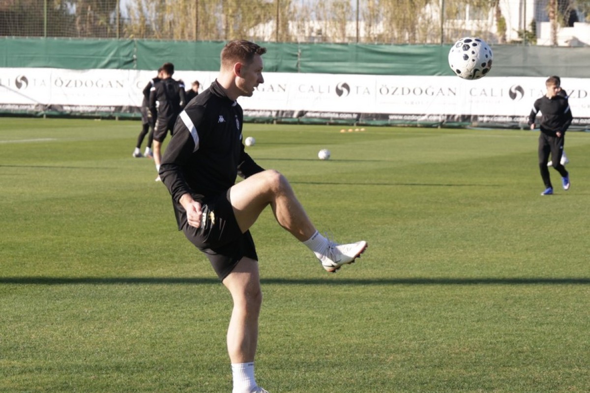 Nakon 20 godina stogao Nijemac u Partizan: Polter zadužio dres broj 91