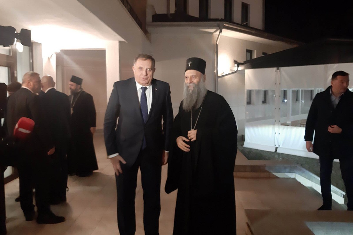 Dodik na slavi kod patrijarha: "Krsna slava važna za svaku srpsku porodicu"