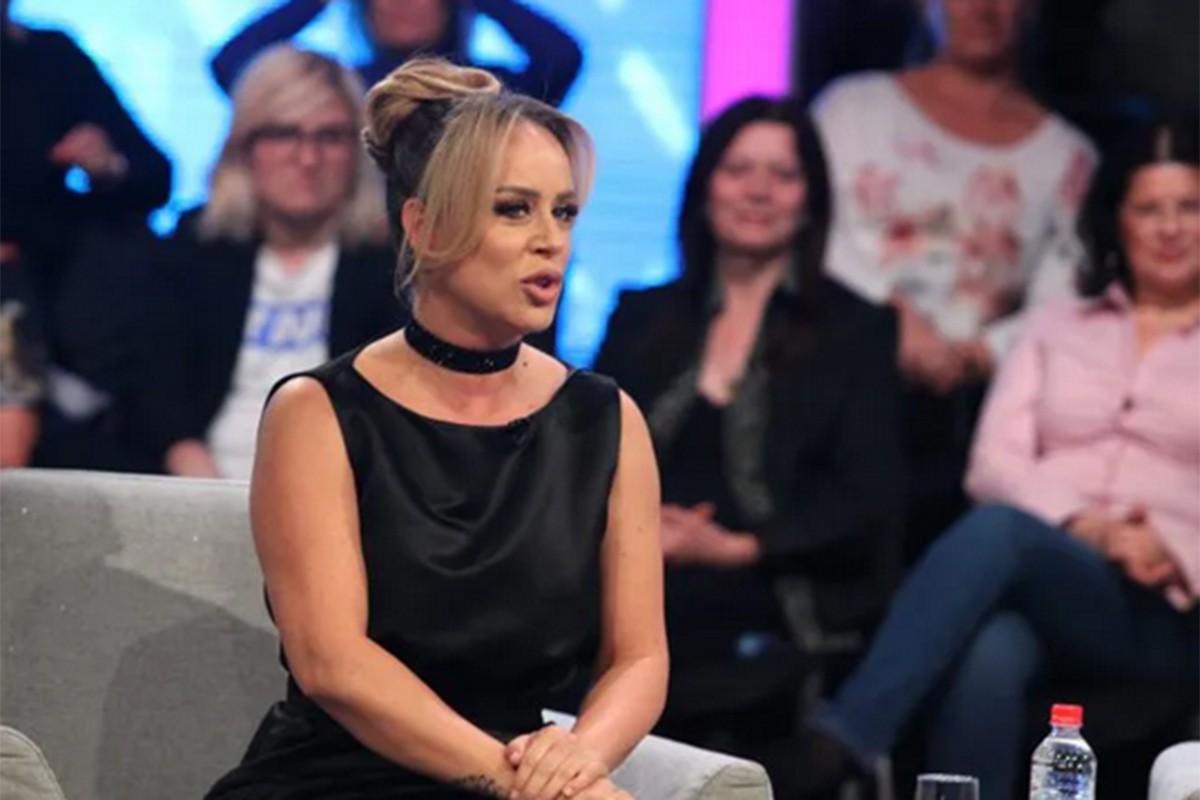 Pjevačica jela 300 grama čokolade svaki dan, pa skinula 30 kilograma