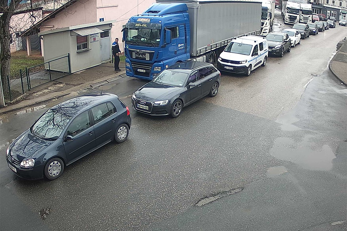 Gužva na izlazu iz BiH