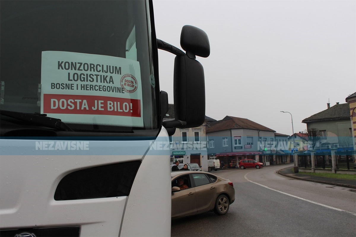 Revolt vozača u Gradišci: Evropljani nas maltretiraju, BiH nas ne štiti (FOTO)