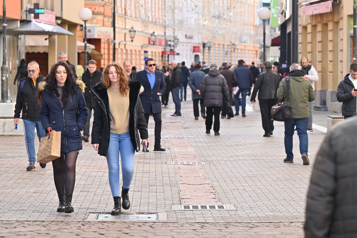 Stranaka u Republici Srpskoj sve više, građana sve manje