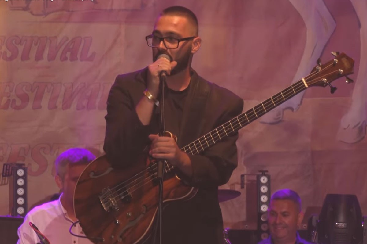 Rok sastav Igralom objavio koncertni album sa trubačima Bogdana Nikolića