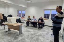 Otvorena biračka mjesta na prijevremenim izborima u Republici Srpskoj